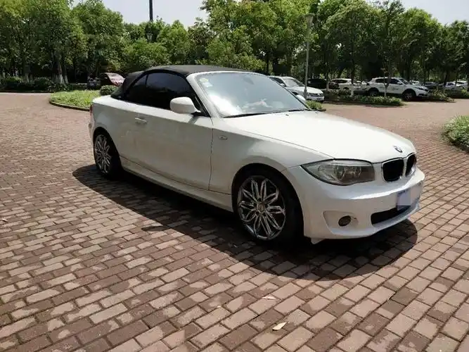 宝马120i敞篷z4