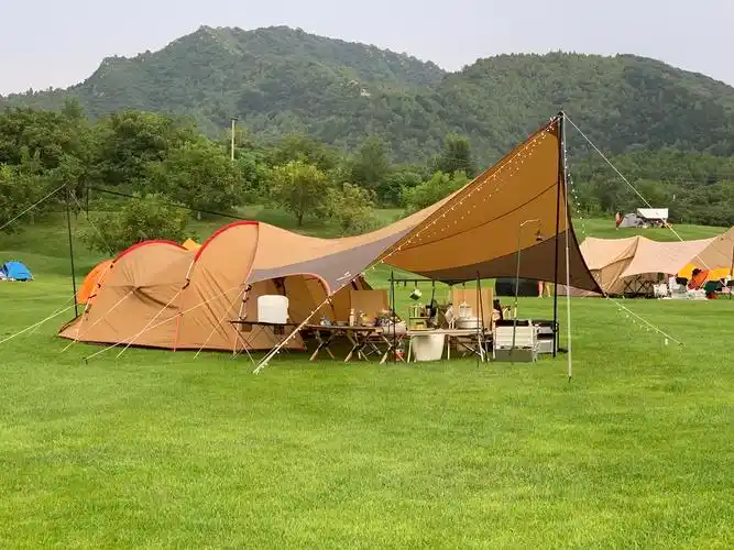 金海湖露营72半个家都搬来了下雨天就应该出来露营呀