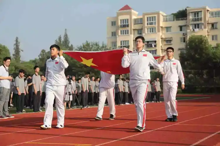 开学长征中学高中部举行2018学年第一学期开学典礼