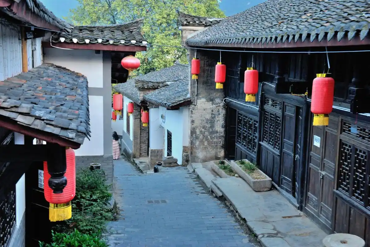 后柳镇,也称后柳古镇,位于安康市石泉县.其始建于唐宋,兴盛于明清.