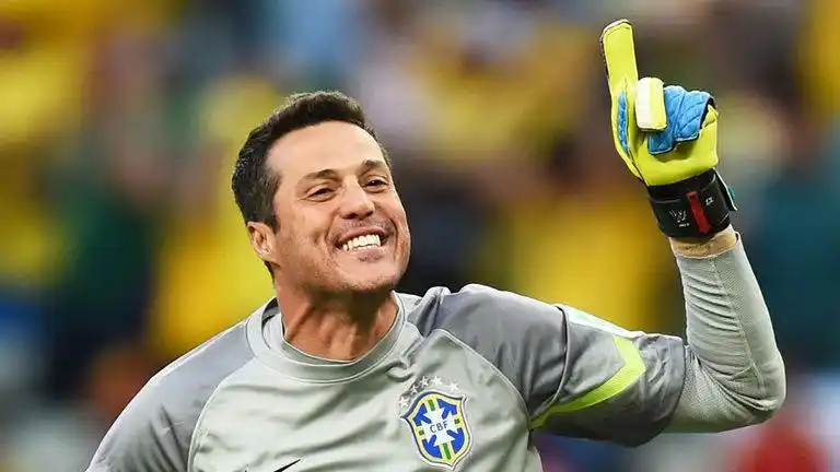 英媒:塞萨尔要去本菲卡了