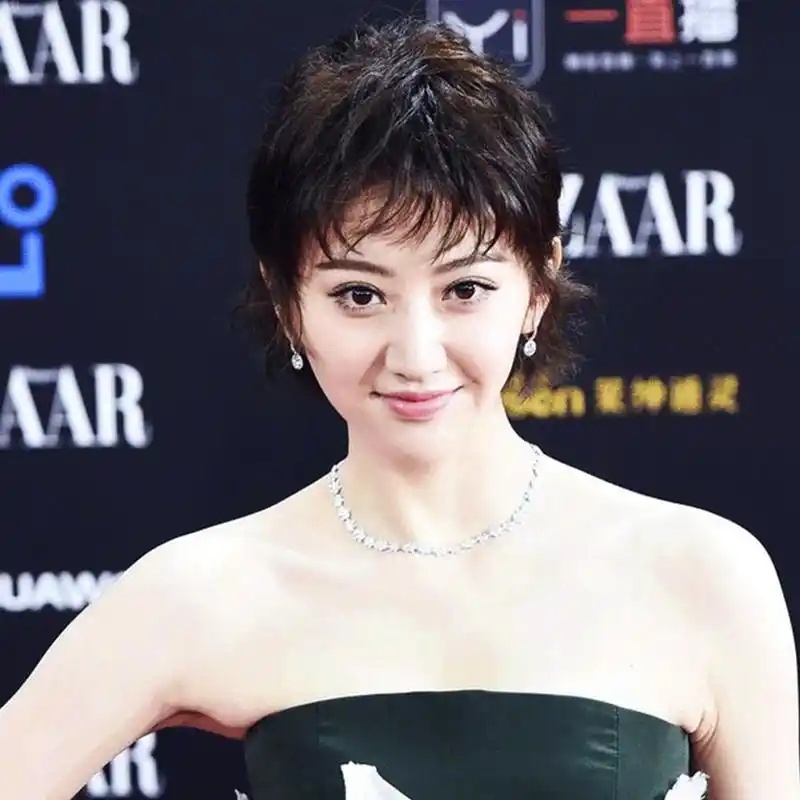 组图:女明星短发造型大pk 刘亦菲吴谨言一言难尽金巧巧完胜