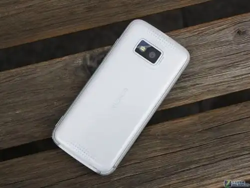 图为:诺基亚5530xm手机