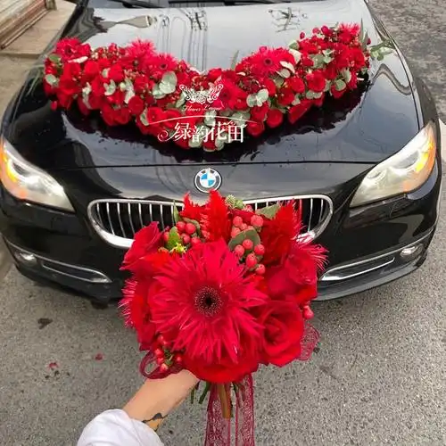新郎新娘结婚接亲主婚车鲜花装饰搭配手捧花婚车花车花饰套餐结婚新人