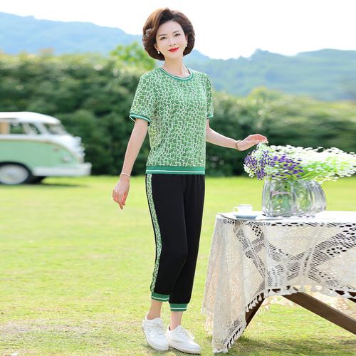 中年女装妈妈夏装休闲短袖上衣两件套洋气中老年人夏季运动服套装