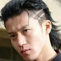 小栗旬热血高校头像图片点击鼠标右键下载