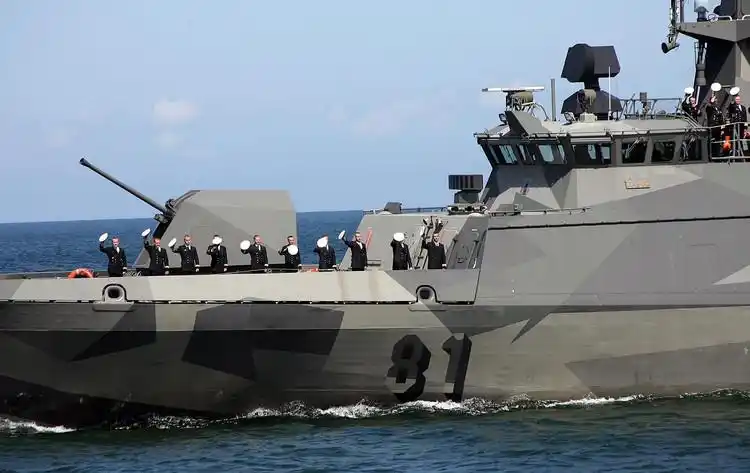 芬兰"哈米纳"级隐身导弹艇