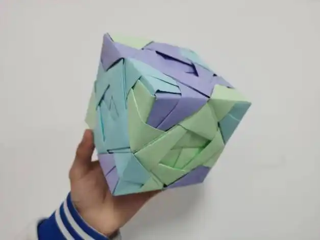 享数学之趣,绘对称之美|原理|审美|轴对称_网易订阅