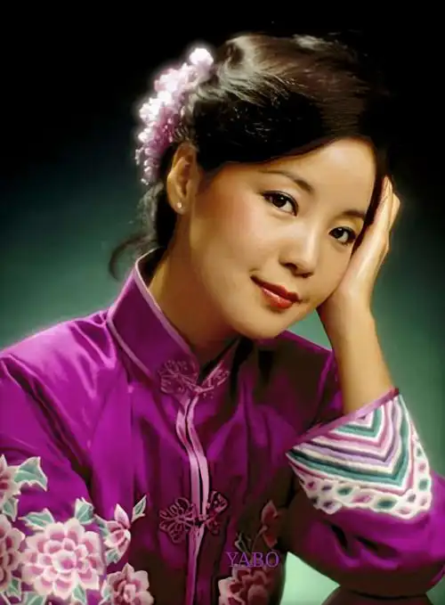 邓丽君各个时期的高清图片