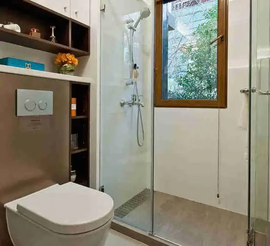 卫生间马桶和淋浴干湿分离怎么隔断开 2平米小厕所能做干湿分区设计吗