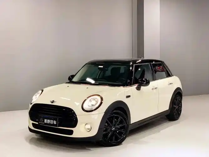 宝妈必备接娃神车07minicooper胡椒白