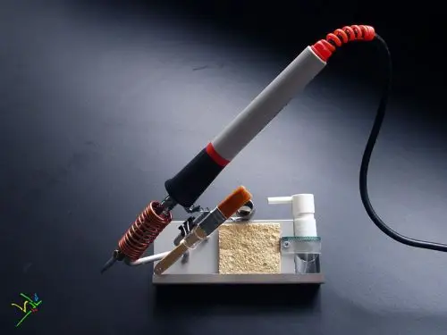 自制烙铁架摘自老申劳神搜狐博客