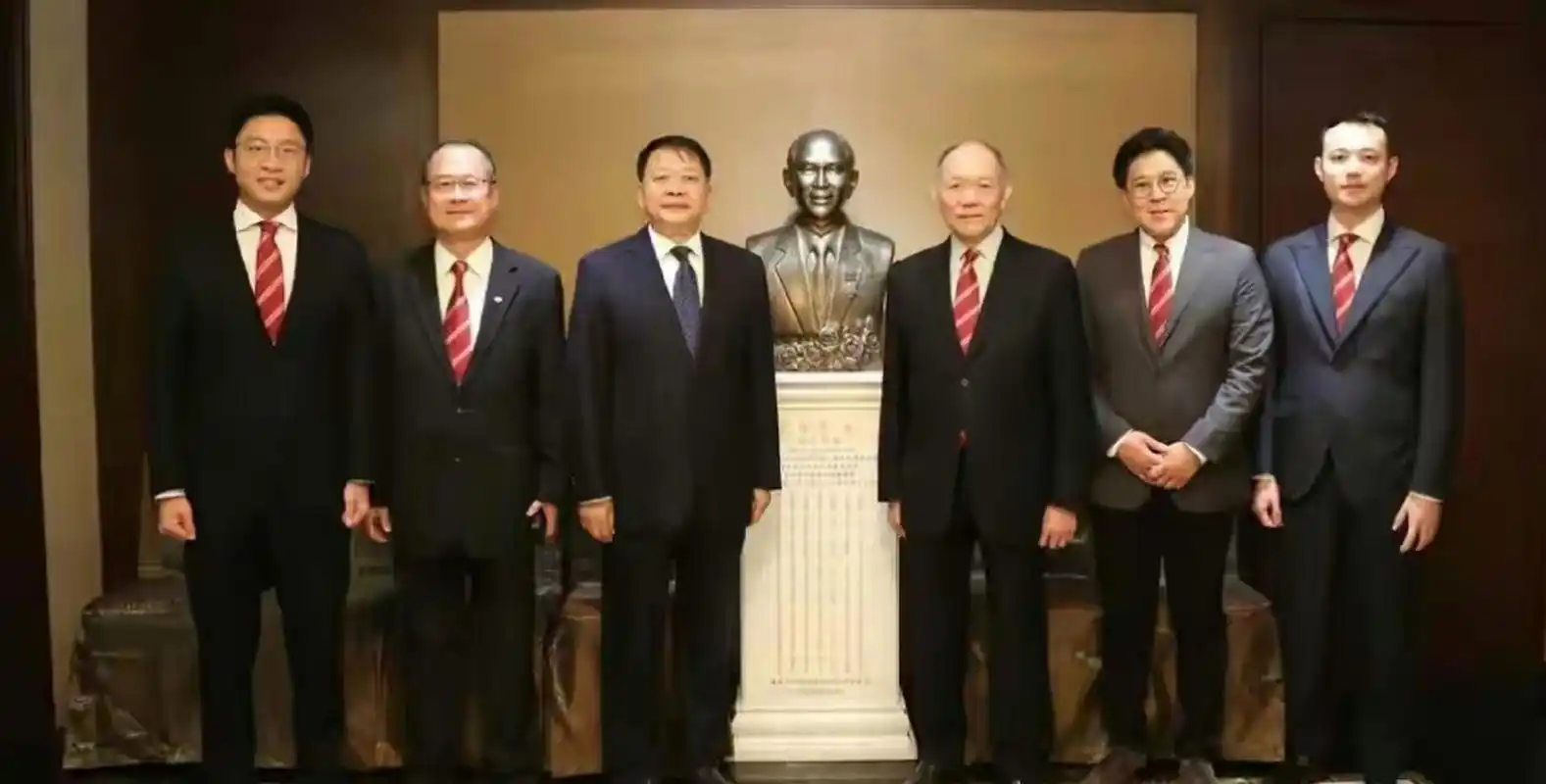 霍英东家族聚会,霍家在香港属于什么地位?