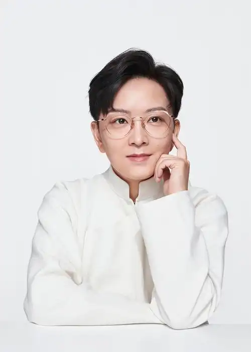 斜杠青年王珮瑜最重要的还是京剧