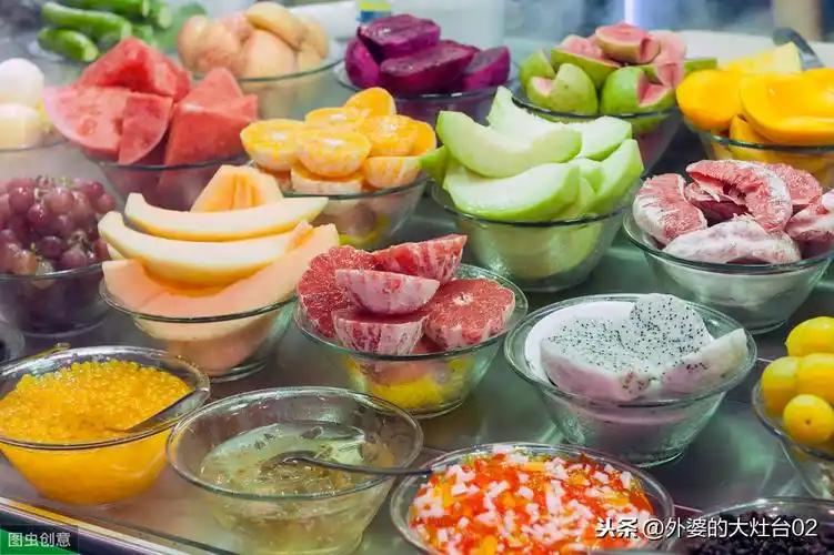 路边摊小吃图片夜市小吃,夜市摆摊什么小吃最好卖利润高?