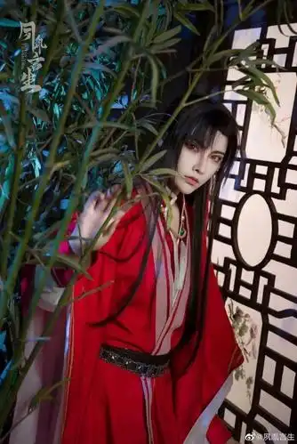 《天官赐福》少年花城cos,一见倾心,惊艳到令我心动的颜值