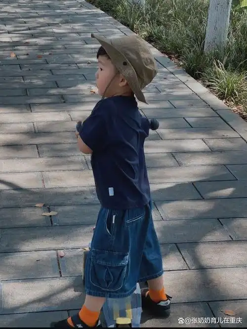 重庆丰都3岁小男孩,没有主动性的语言,只会说叠词