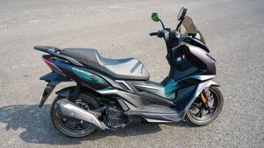 150都市运动踏板的新挑战——16980元三阳巡弋150gt静态测评