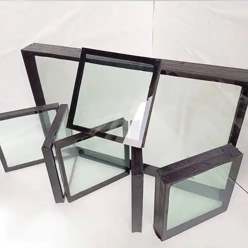 3小时防火玻璃可采用高硼硅,纳米硅材质加工制作.