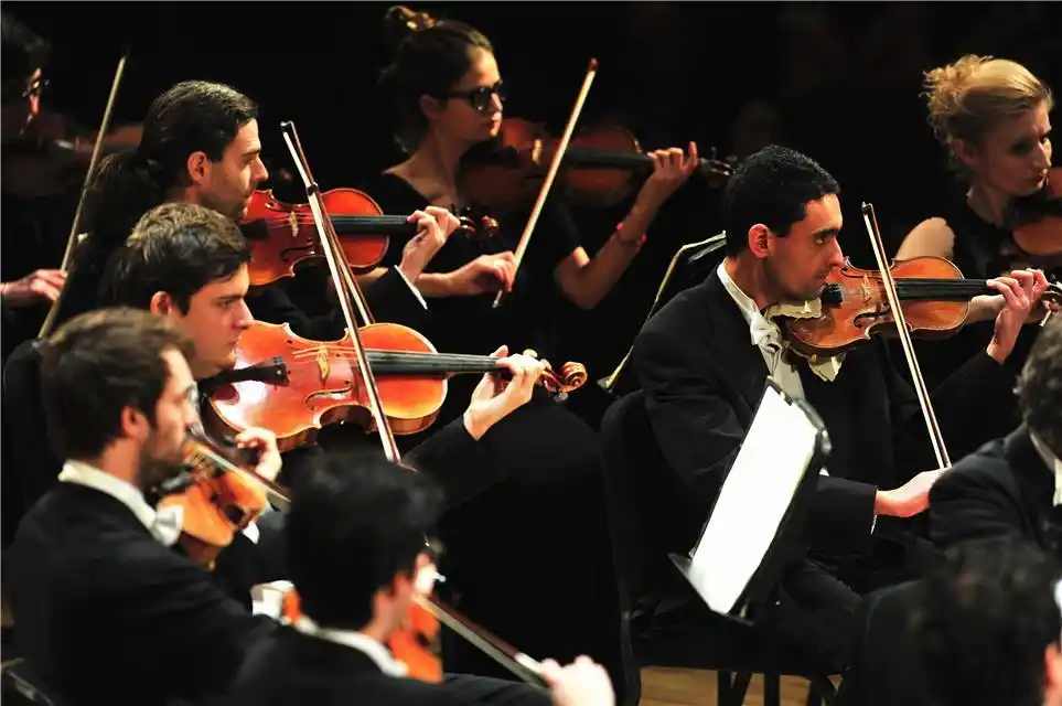 原班百老汇演员阵容,呈现世界名著绝美场景元旦过后,年度最值得期待的