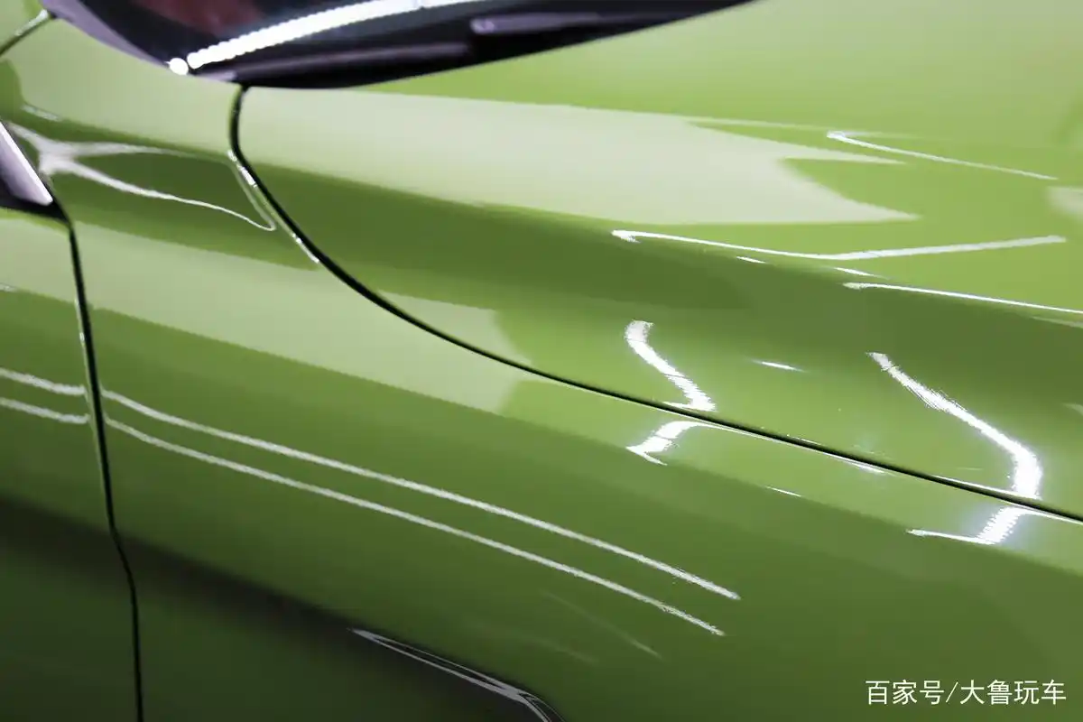 改色膜案例|宝马四系敞篷济南欧瑟全车贴膜改色橄榄绿