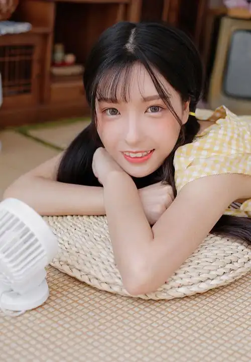 纯情玉女高清美腿诱惑大胆美女写真第三辑