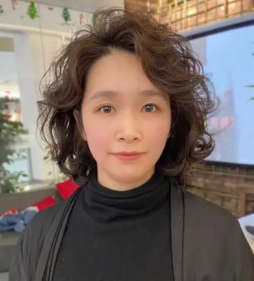 大卷烫发挑发质又挑人