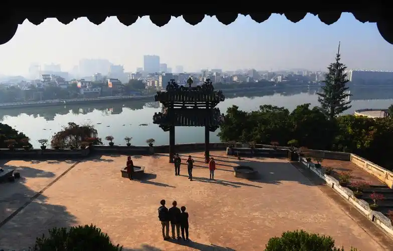 中国江南四大名楼之一--容县真武阁 写美篇      真武阁在广西容县