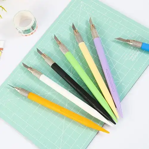 手账刻刀ins风莫兰迪色少女心裁纸刀手帐笔刀美工刀垫板刻刀笔 12片刀