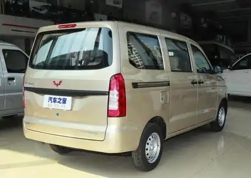 48万元五菱宏光v劲取版(国六)现金优惠4500元