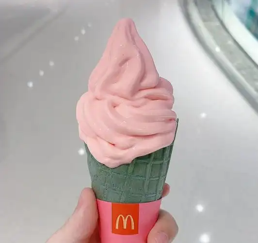 麦当劳的白桃冰激凌子