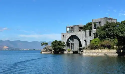 孔雀公主杨丽萍和最美豪宅,为了艺术孤独一生,岁月痕迹已上眉头