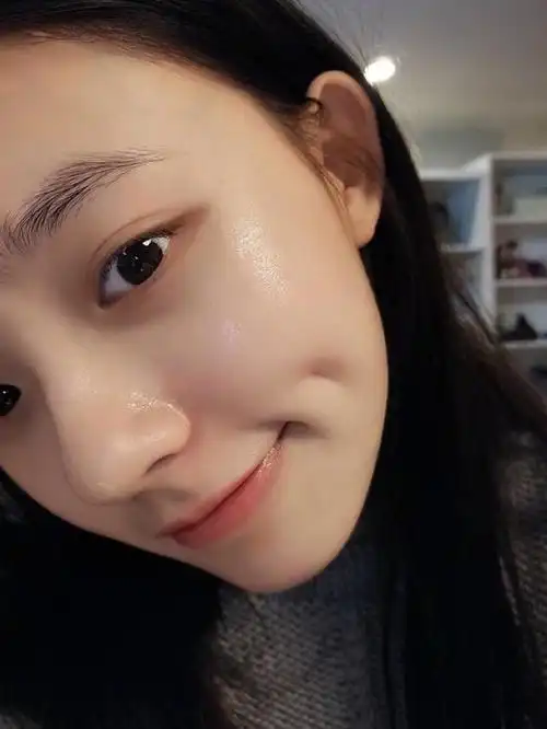 林允机场素颜被拍网友比我还丑