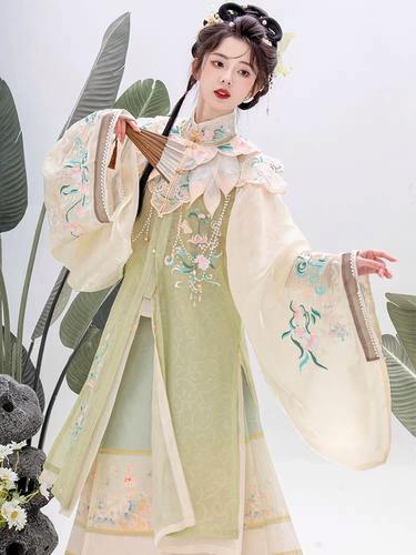 素重工刺绣云肩立领春秋款原创汉服女玉兰明制马面裙汉元夏款新品