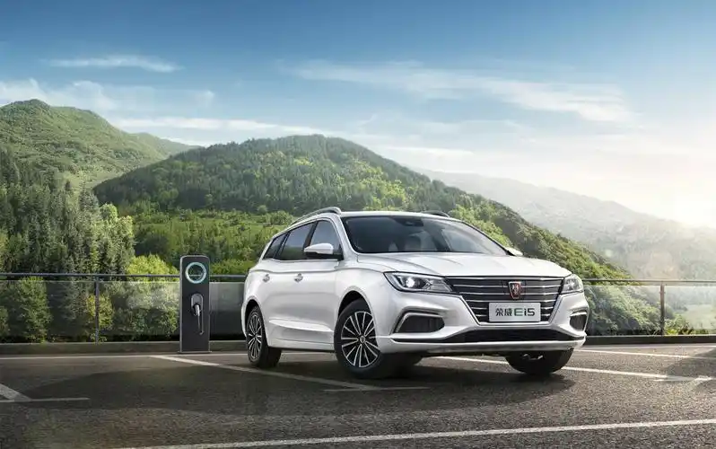 国内首搭上汽荣威推主动净化健康舱具医用级杀毒灭菌效果