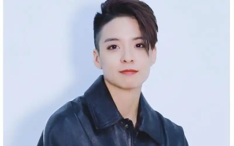 发起人团成员刘逸云amber准备好了,2月17日晚8点,来【创造营2021】和