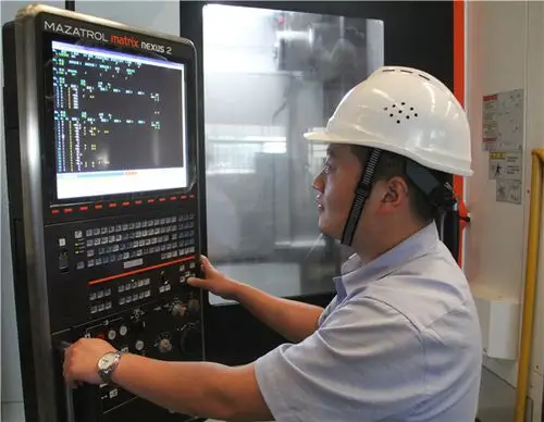 践行工匠精神的雷沃"在线工艺工程师"