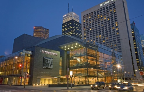 58岁潘石屹"跑路"失败:黑石集团终止收购soho,236亿港元飞了