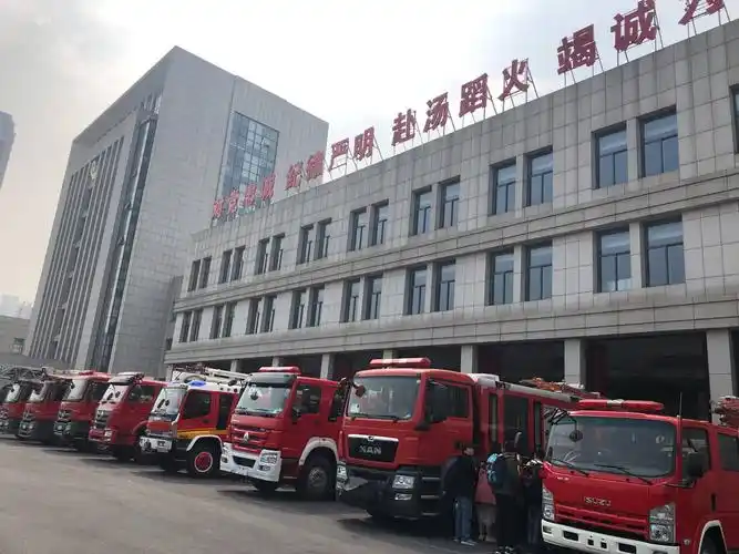 麦溪中心小学"走进消防大队 争做新时代好少年"红领巾实践活动