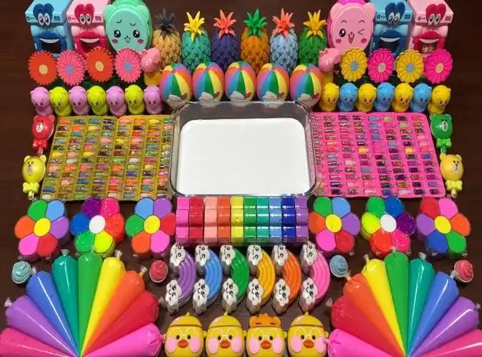 趣味解压:彩虹史莱姆的奇妙融合,如何让你释放压力?