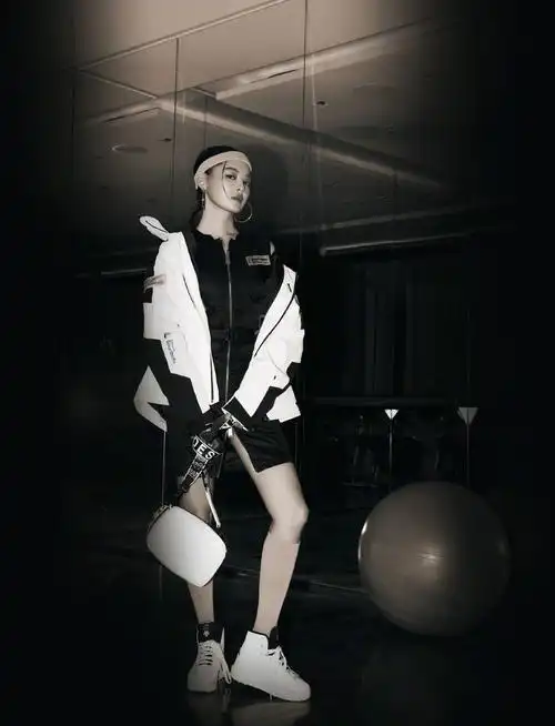 辛芷蕾运动系品牌代言写真图片1011