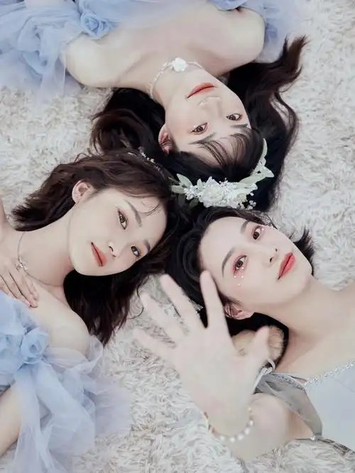 2021海马体大师店圣诞三人闺蜜照