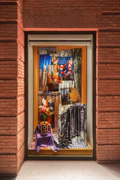 crabi06res为上海"爱马仕之家"打造春季主题橱窗-cfw时尚