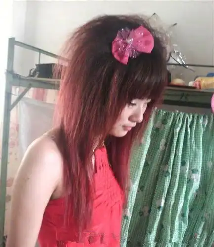 曾经,13岁的杀马特女生,可爱又叛逆,如今,她们25岁了,嫁了吗