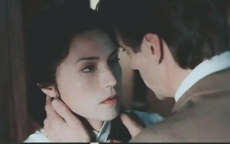 活动  "那就做个绅士,替我点烟吧"| 蝴蝶君