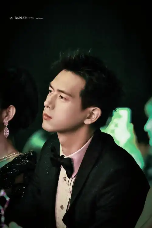 李现##李现时尚芭莎年度派对##今日星拍放送