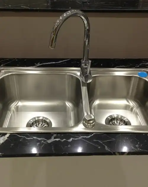 精拉丝不锈钢厨房水槽双槽