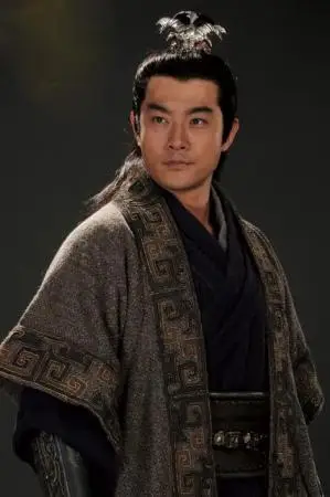 "   周瑜,是三国里一名才貌双全的美男子.