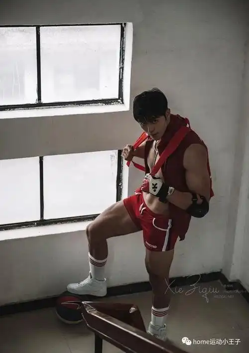 谢梓秋御用运动男模颜值肌肉太撩了荷尔蒙爆棚令人大呼可以