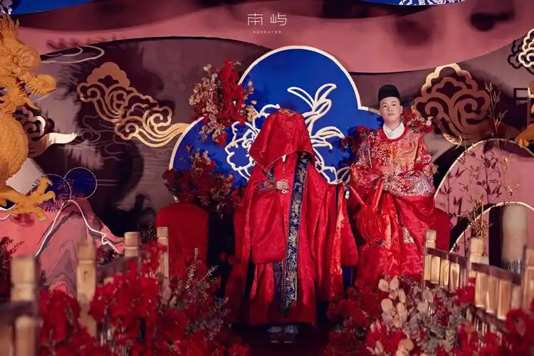 是你拜堂成亲三书六礼明媒正娶的妻子啦